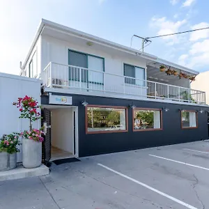  Hostel Surf Boutique Backpackers - Free Breakfast Australia