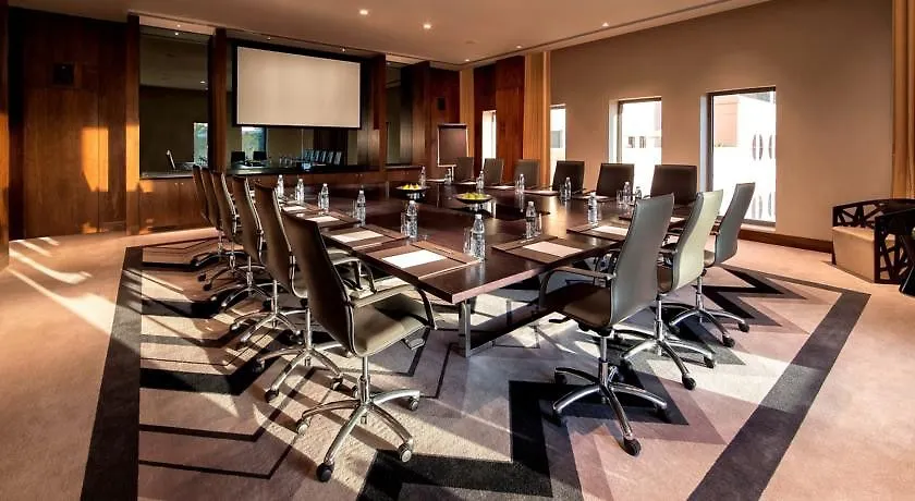 Pullman Dubai Creek City Centre Residences Aparthotel