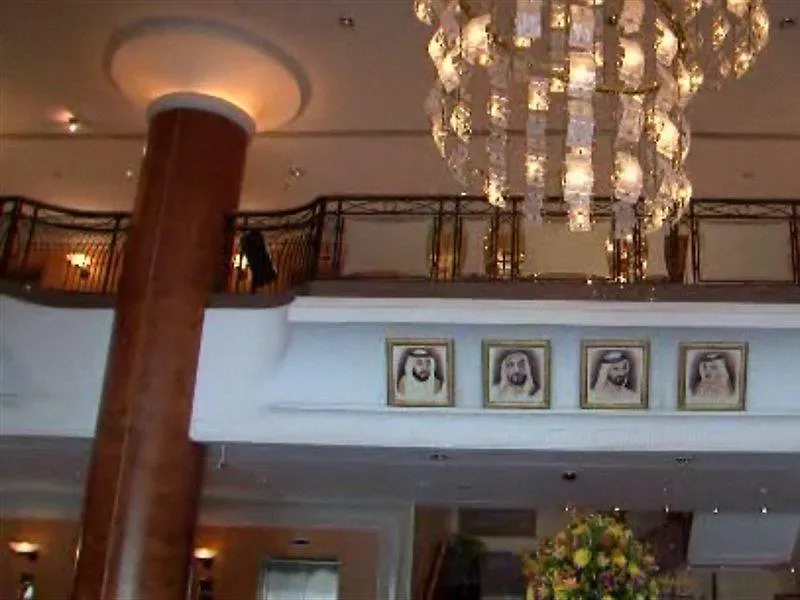 Pullman Dubai Creek City Centre Residences 5*,